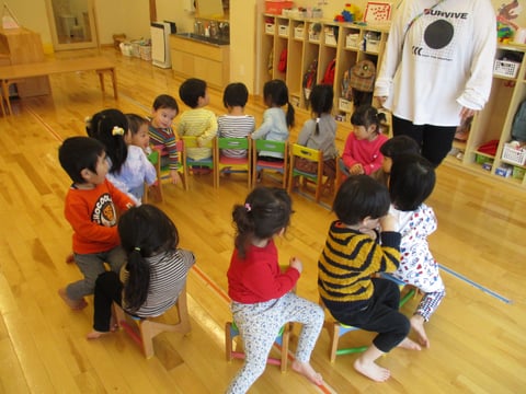 みんな大好き わくわくゲーム ２歳児うさぎ組 園の様子 お知らせ 社会福祉法人幌北学園 認定こども園幌西そらいろ保育園